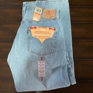 34x30 Levi’s 501’s